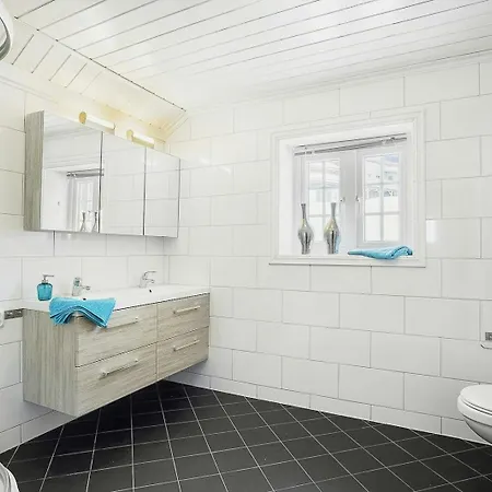 Mountain Gem With Inout In * Rauland