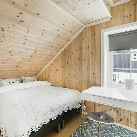 Mountain Gem With Inout In *