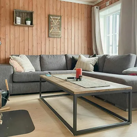Mountain Gem With Inout In Rauland